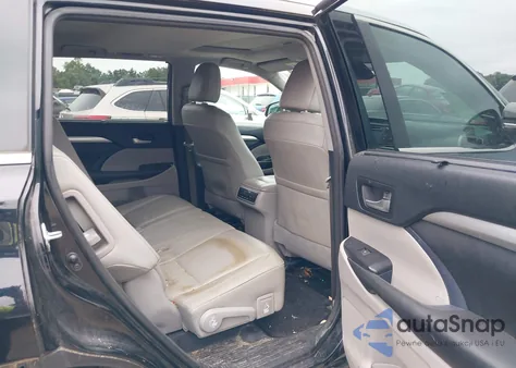 2018 Toyota Highlander Xle from USA, damaged, VIN 5TDJZRFH2JS529573